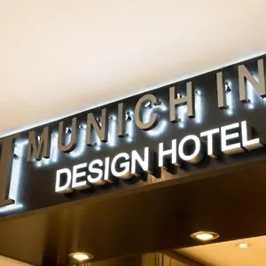 - Design Hotel Monaco di Baviera